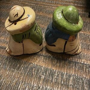 Hand-Painted Ceramic Vintage Siesta Salt And Pepper Shakers